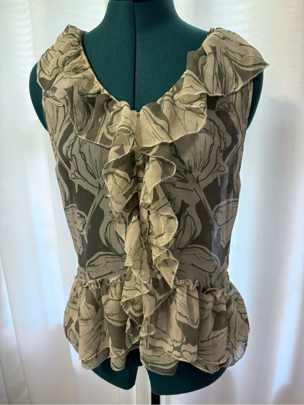 New York & Company Sage Green Floral Ruffle Sleeveless Top